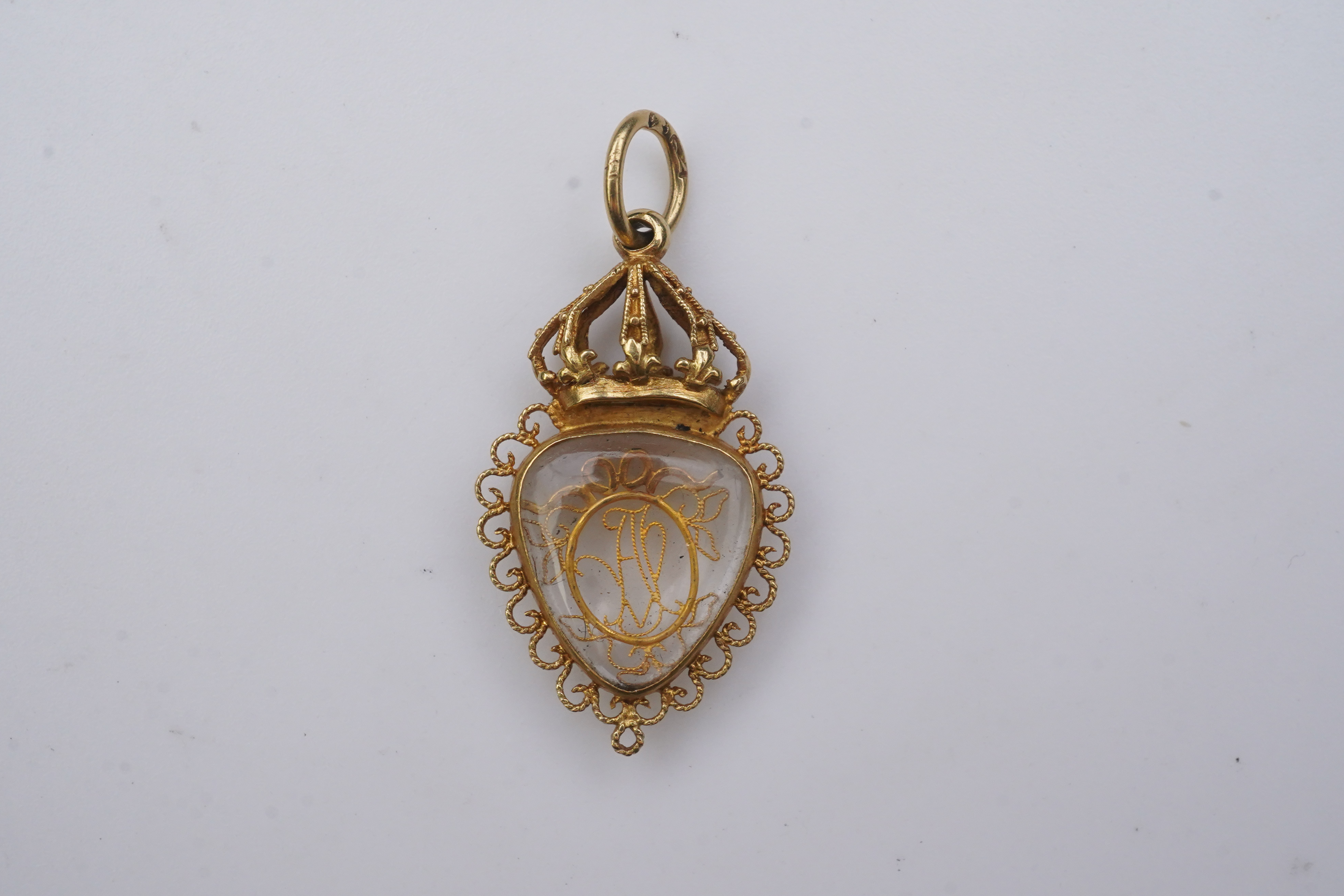 An unusual gold pendant, late 18th/early 19th century